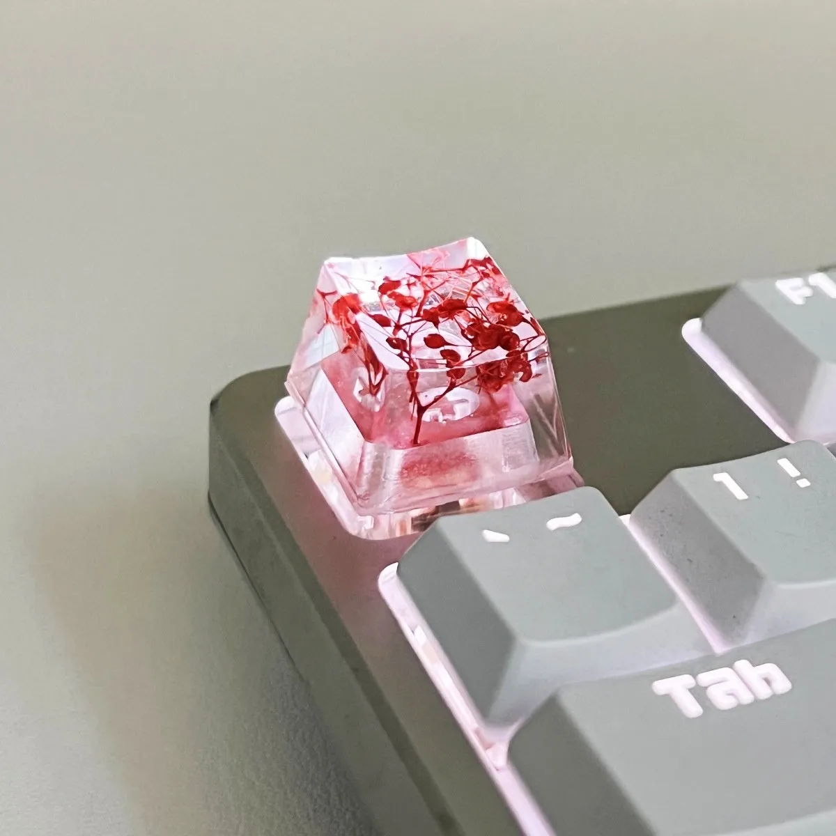 Transparent resin starry sky artisan keycap for Cherry MX mechanical keyboards in multiple colours