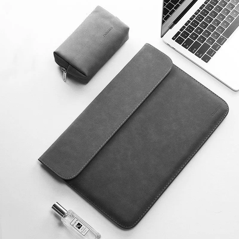 Black fleece flanged laptop liner pack suitable for 14 inch laptop dimensions 375x268mm