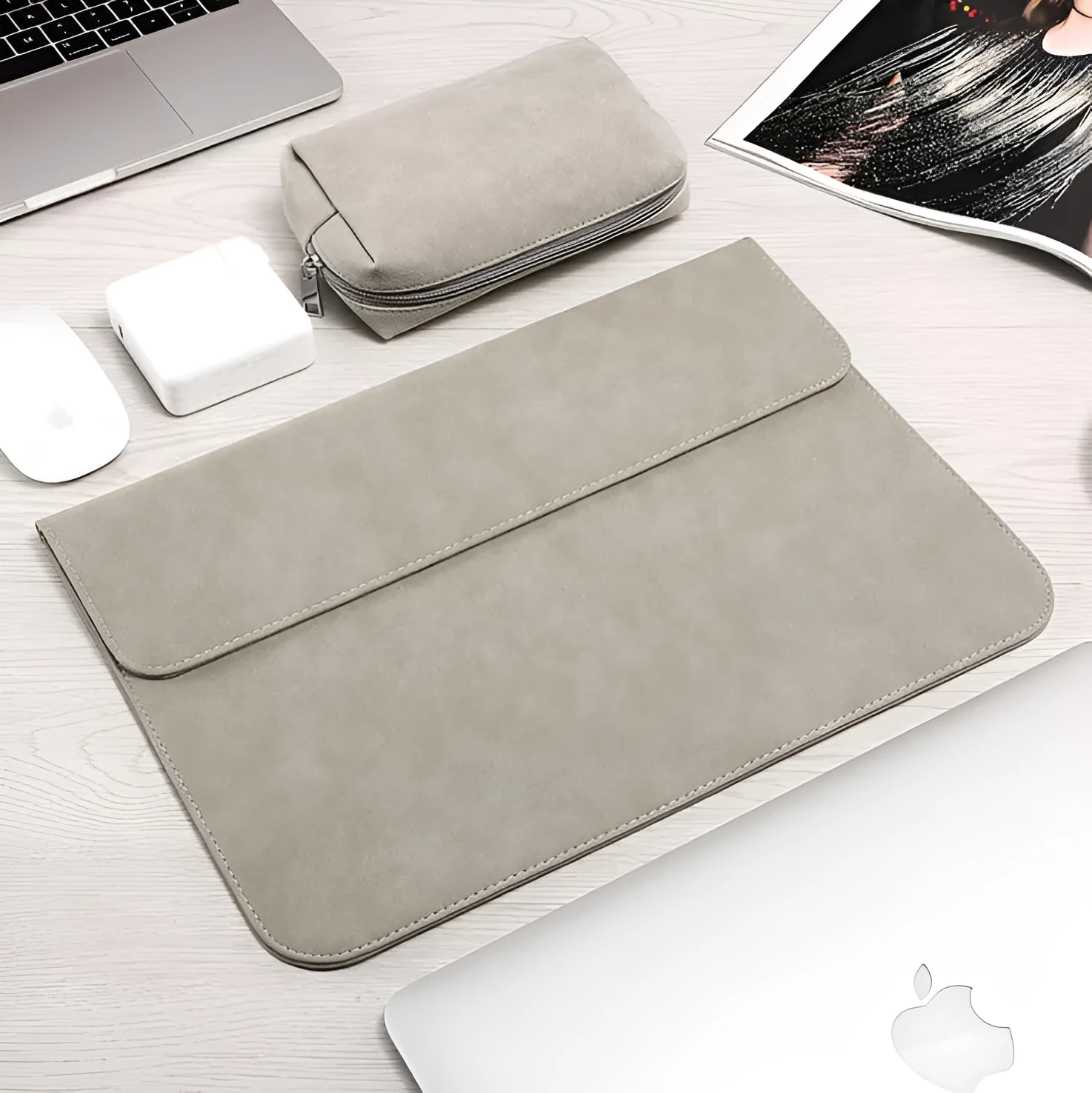 Frosted laptop sleeve for MacBook Pro, abrasive finish, 13 inch size, blue colour