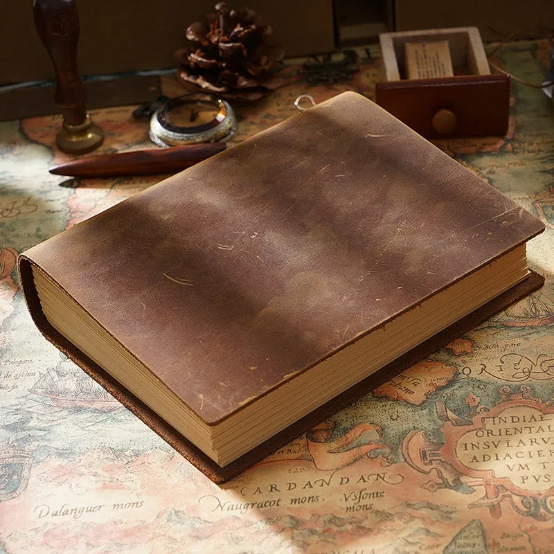 Handmade cowhide leather notebook in Crazy Horse brown with 200 pages of Daolin paper, 19x14cm size