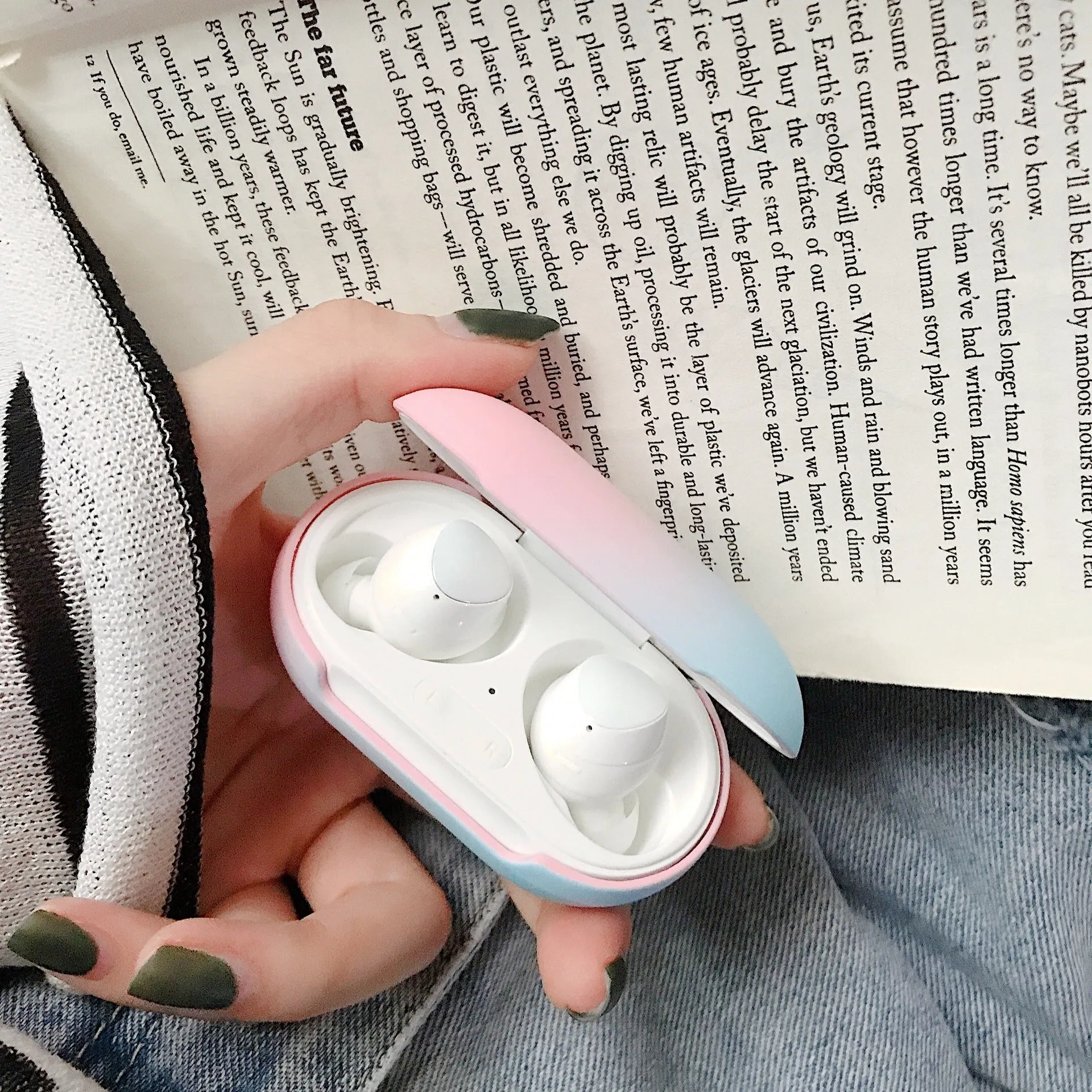 Gradient rainbow solid colour hard shell PC earphone protective case for Samsung Buds and Buds+