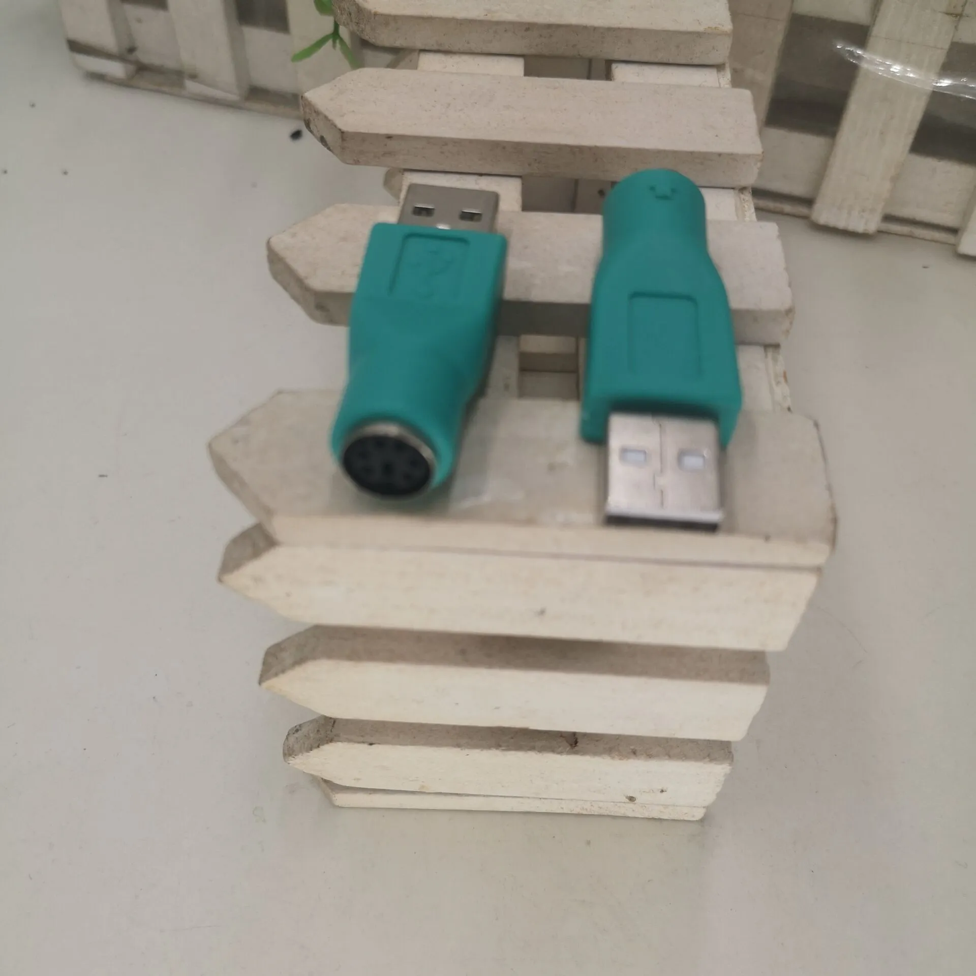Green PS2 to USB adapter with 1 metre copper cable for computer accessories