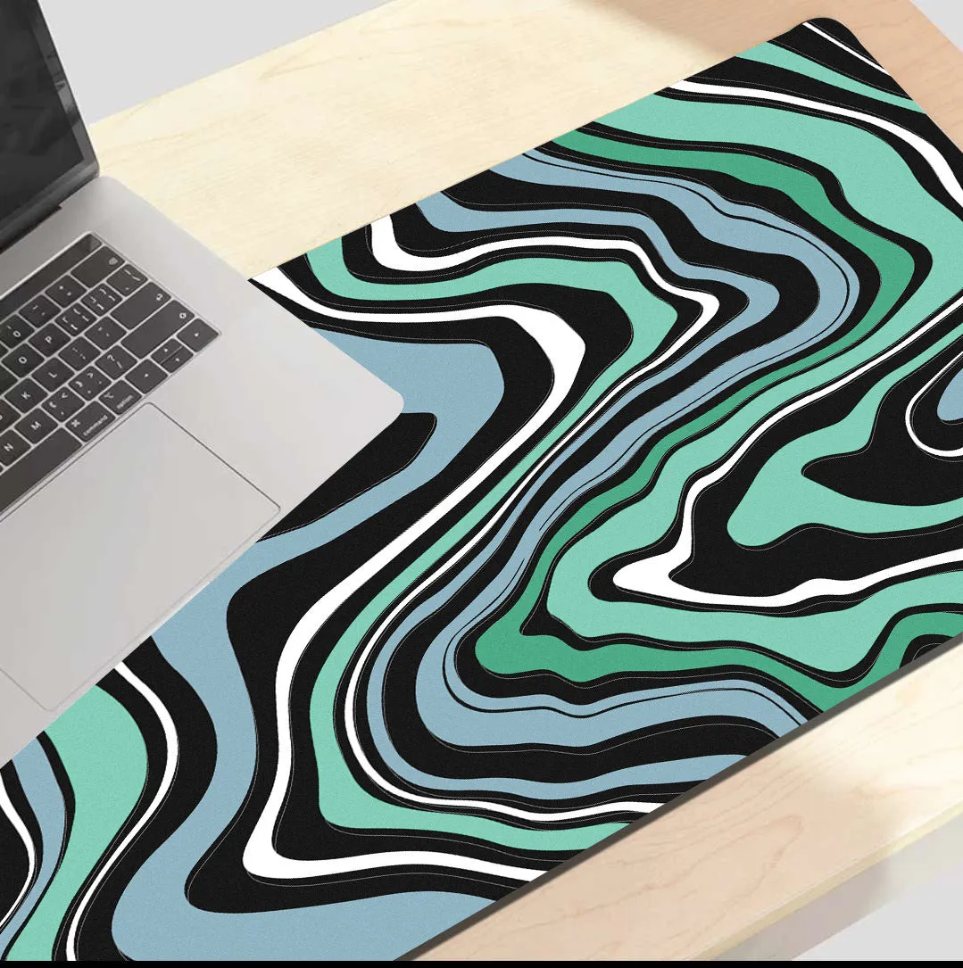 Custom non-slip mouse pad with rubber base and cloth surface in multiple sizes, thermal transfer printed pattern