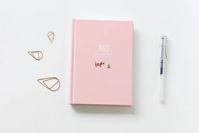 Schedule This Hardback Colour Set Inside Notebook with 228 pages, 100gsm paper, original designer illustration, dark green cover