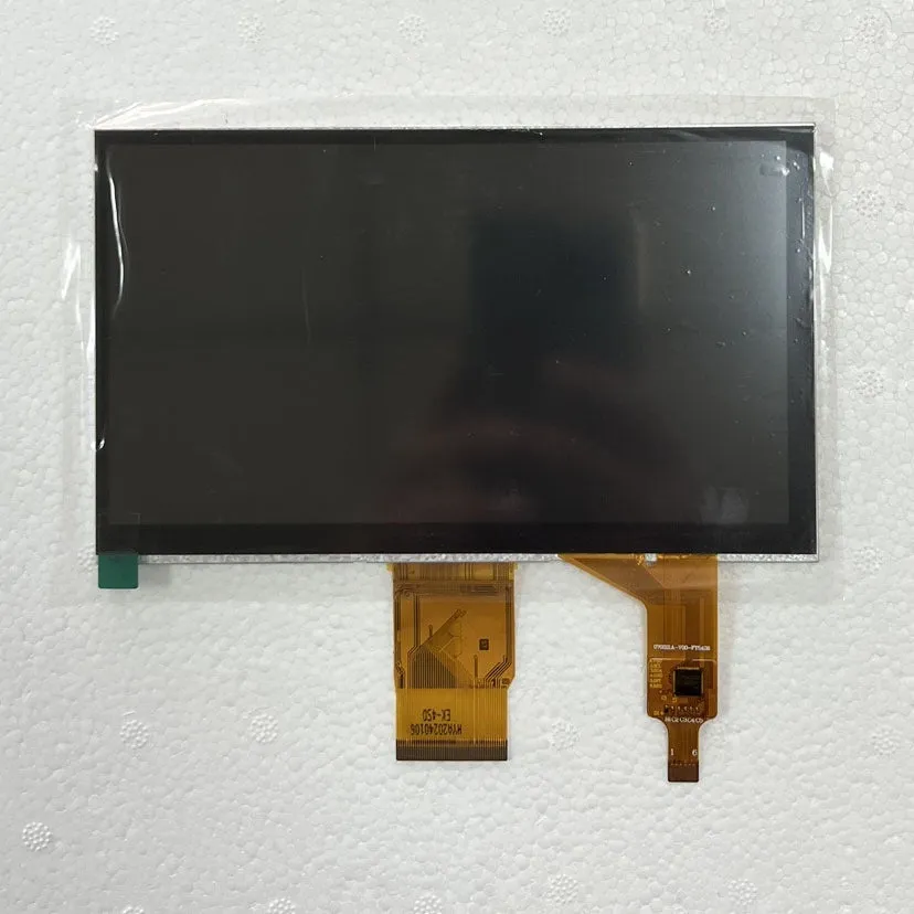 7-inch IPS LCD touch screen display module with 1024x600 resolution