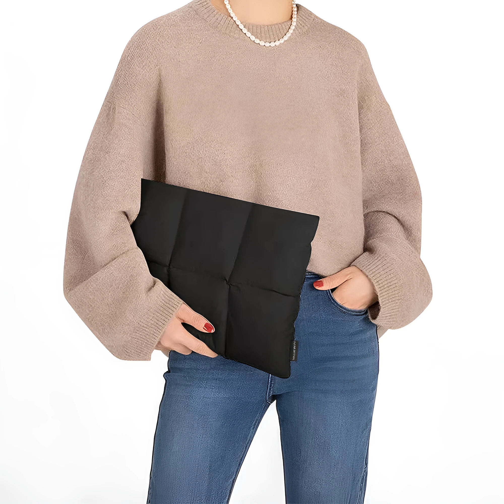 Polyester laptop sleeve in black colour with retro stitching detail for 13 to 15.6 inch devices