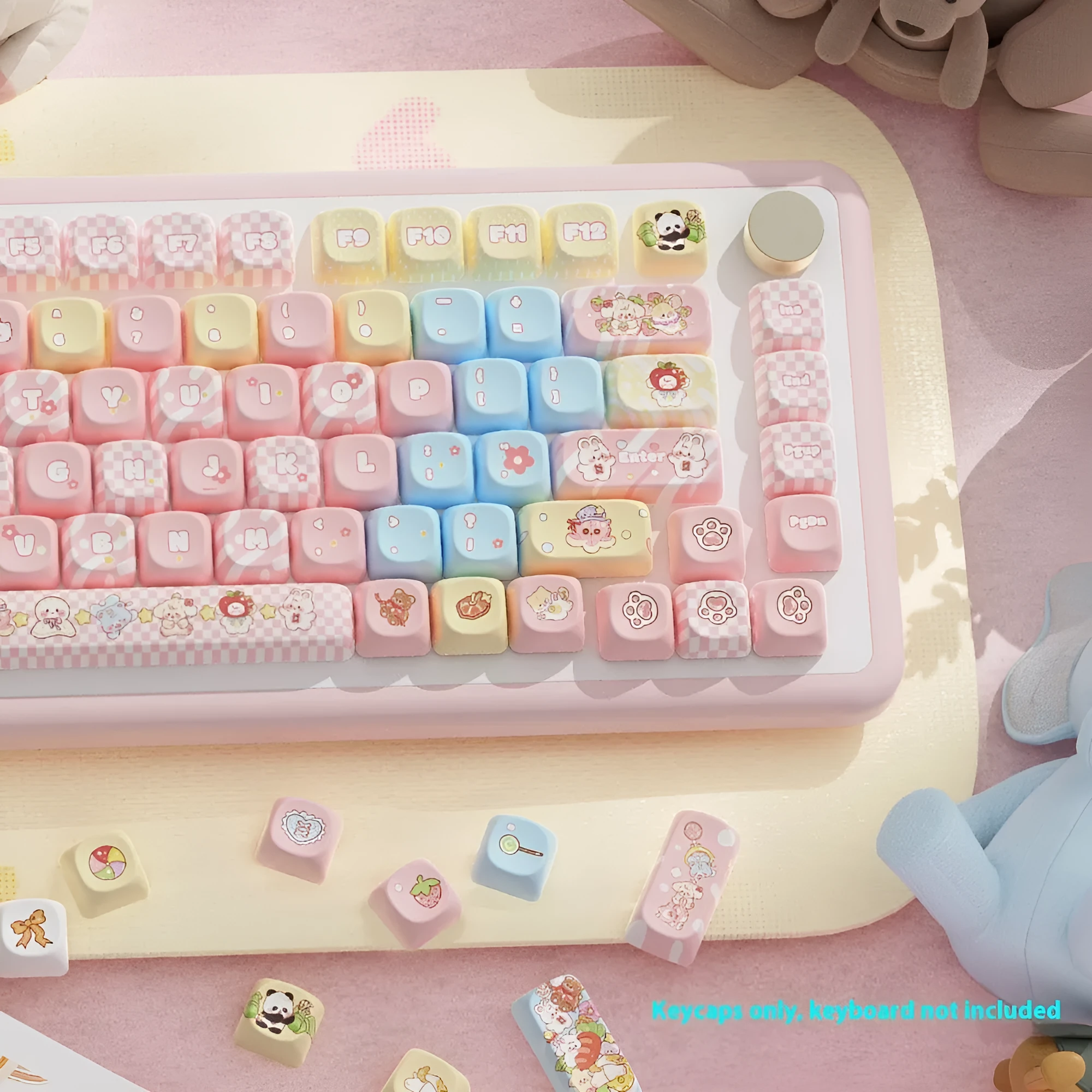 Clip Doll mechanical keyboard key cap set with cute doll design, sublimation printing, in protective box