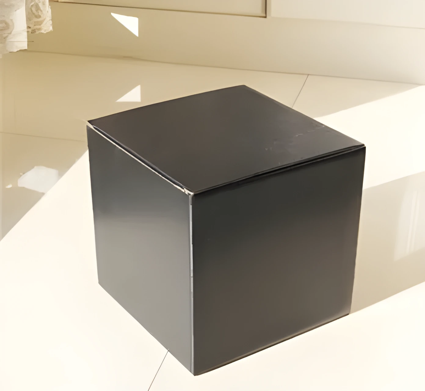 Square packaging box carton with three-floor internal structure and B corrugated cardboard construction