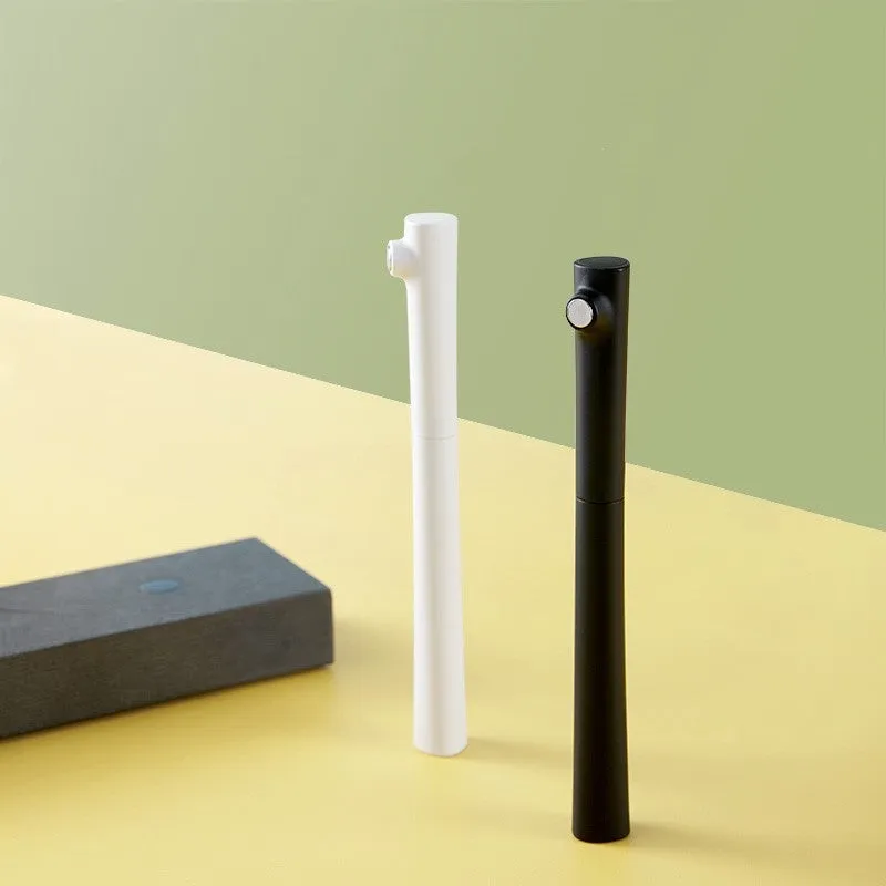 Branch magnet fountain pen with 0.7mm stainless steel nib in black or white colour with gift box