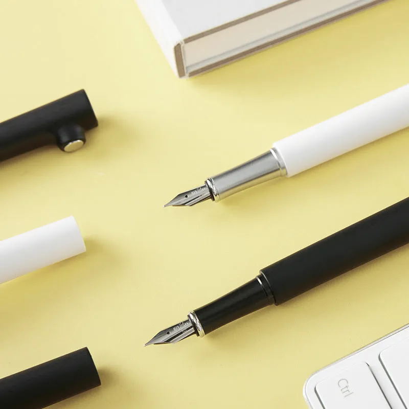 Branch magnet fountain pen with 0.7mm stainless steel nib in black or white colour with gift box